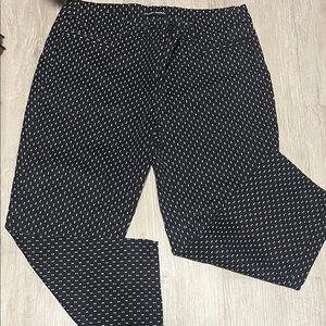 Hilary Radley Black and White Patterned Capris
